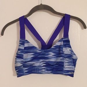Brooks size medium sports bra